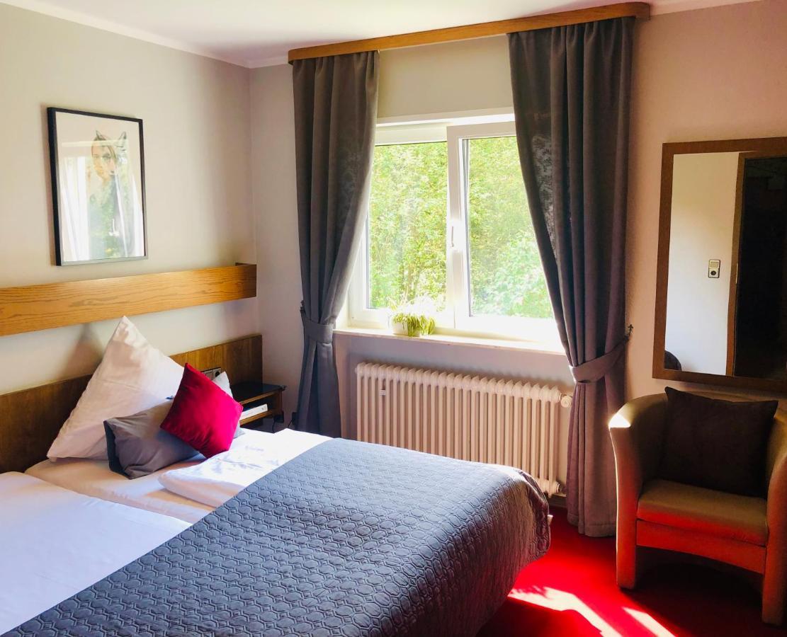 Hotel-Restaurant Berghof Johannesberg Eksteriør billede