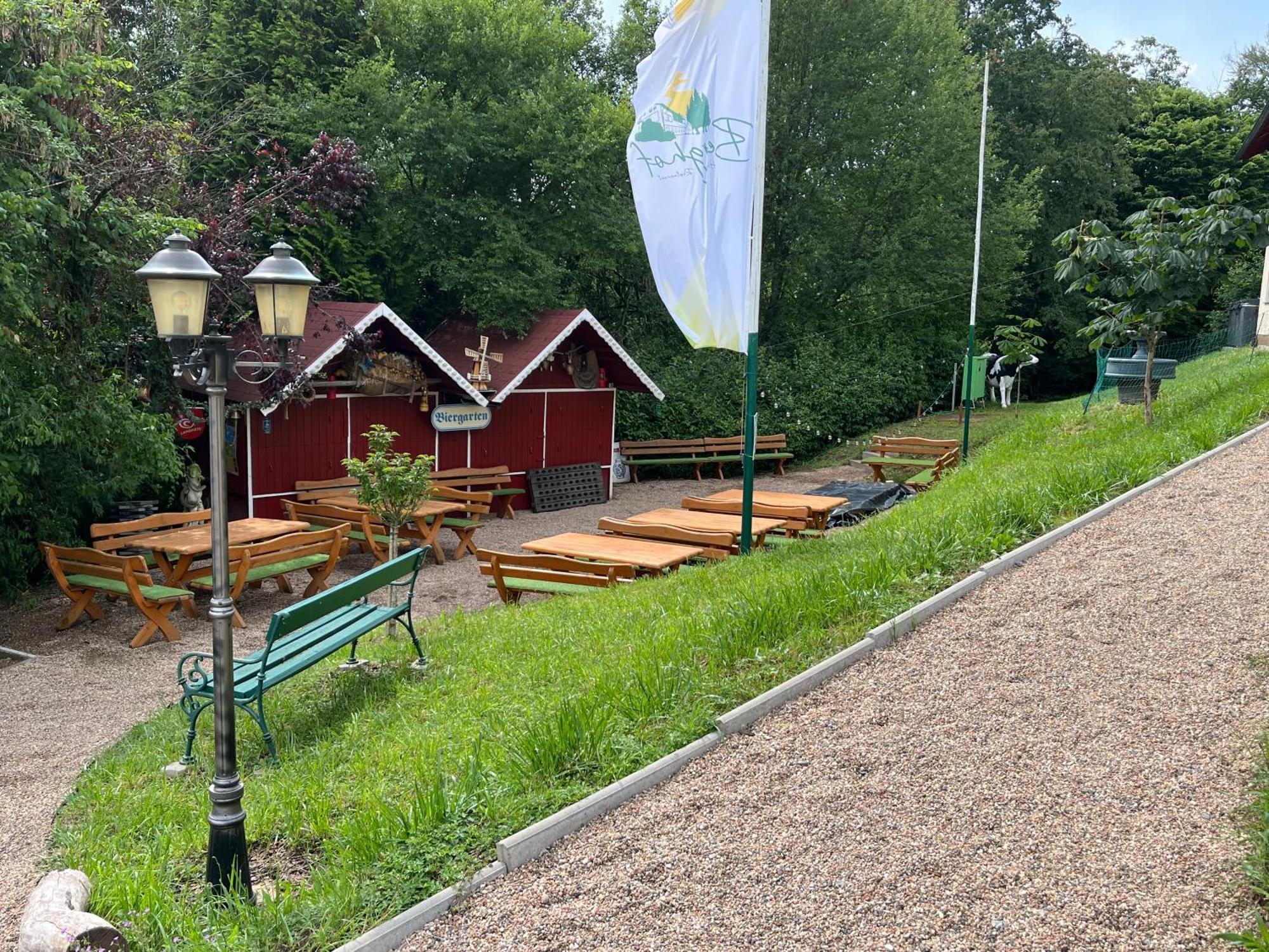 Hotel-Restaurant Berghof Johannesberg Eksteriør billede
